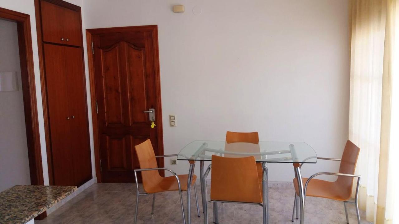 One Bedroom Appartement At L'Eucaliptus 400 M Away From The Beach With Sea View Shared Pool And Furnished Terrace Bagian luar foto